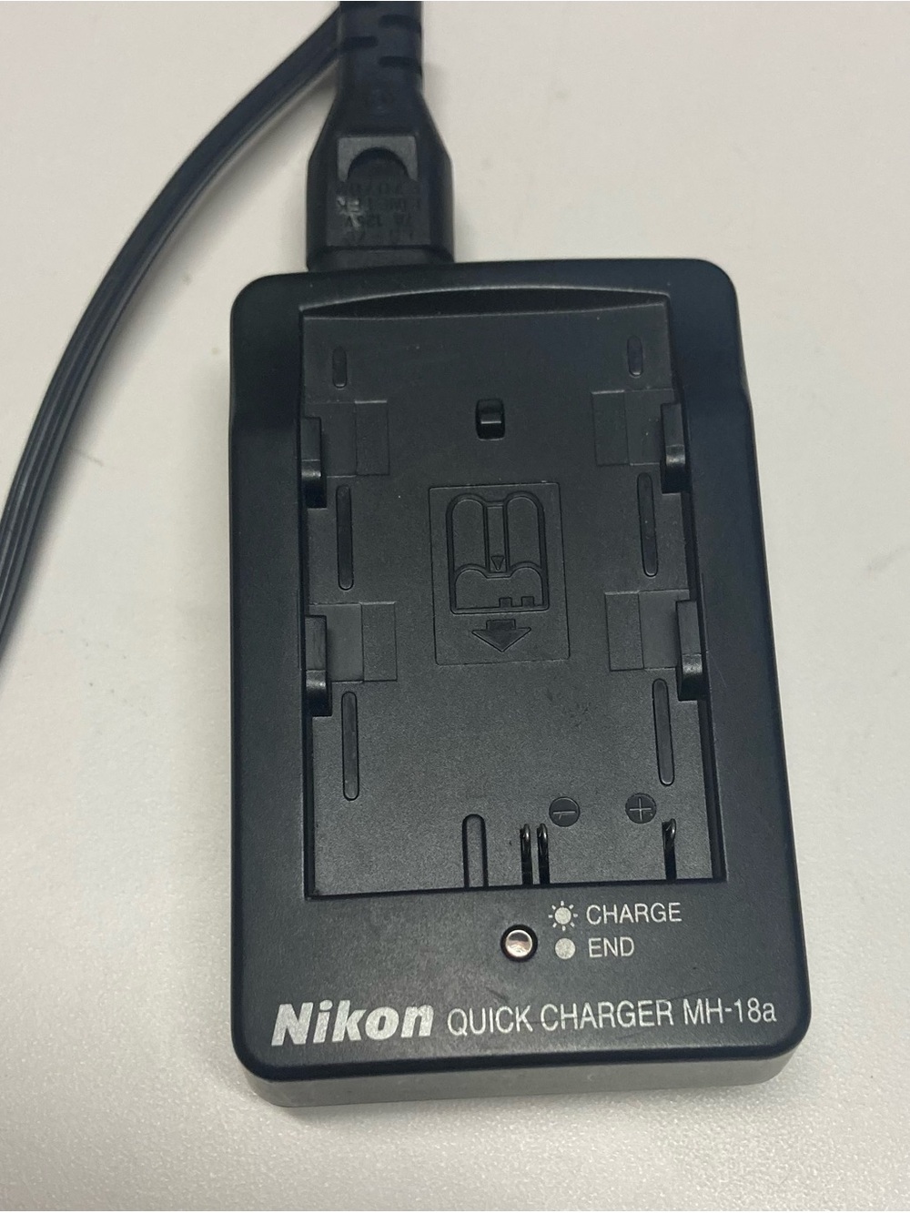 Nikon quick charger MH-18a